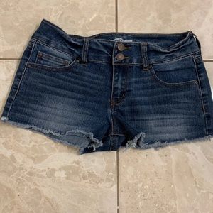 Refuge Frayed Jean Shorts